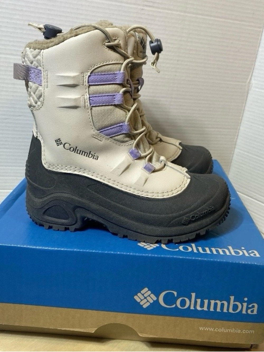 Columbia Bugaboot Celsius Waterproof Winter Snow Boots Kids Size 2 BY4430-102